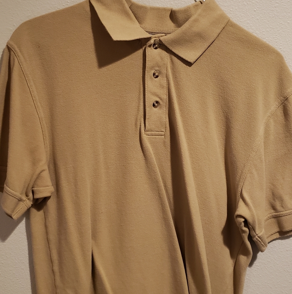 Mens collard short sleeve shirt
